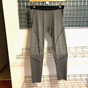 Compression Sweatpants . Size: XL {46-48} . 86% Polyester 14% Spandex . Tek Gear